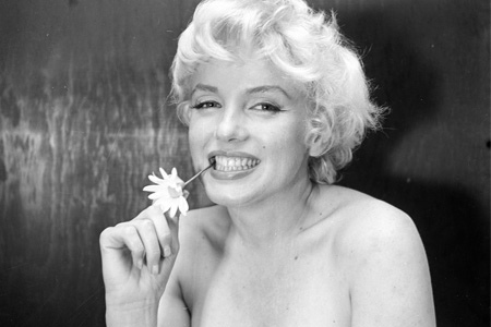Marilyn Monroe Celebrities Who Committed Suicide