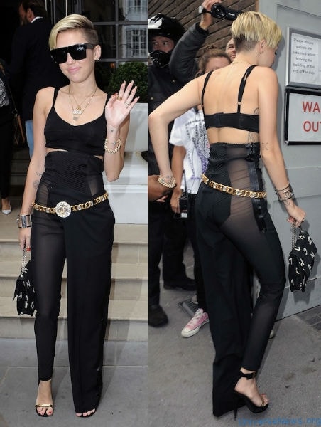 Miley Cyrus Celebrities who don’t wear underwear