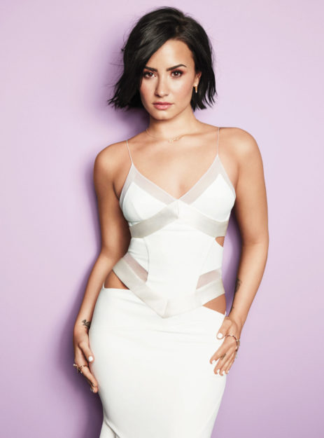 Demi Lovato (27)