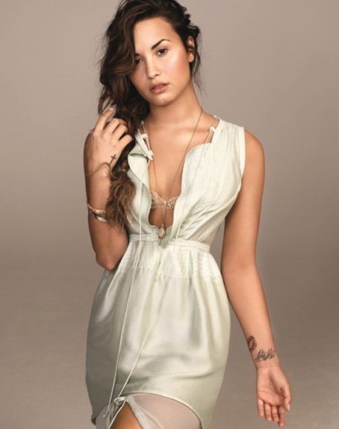 Demi Lovato (35)