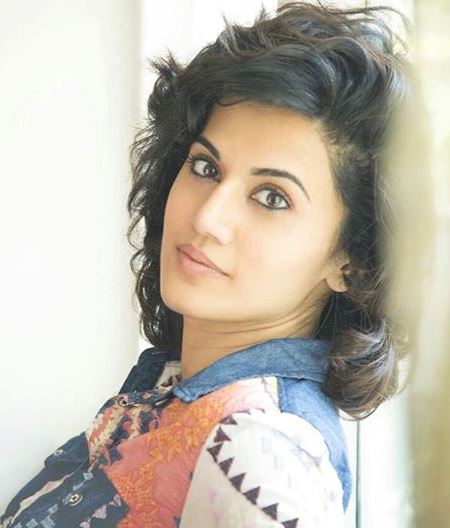 Taapsee Pannu Hot Pic No (16)