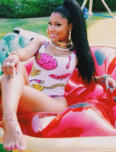 Nicki Minaj Exquisitely hot Bikini (8)