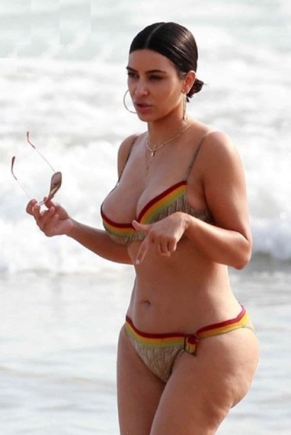 Kim Kardashian Absurdly Erotic Photos (11)