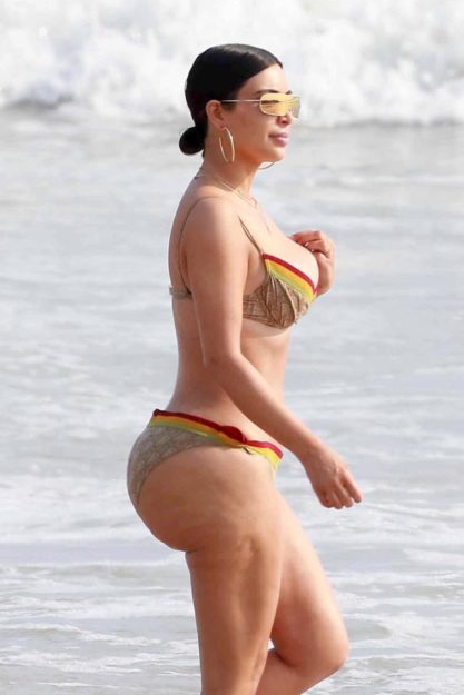 Kim Kardashian Absurdly Erotic Photos (20)
