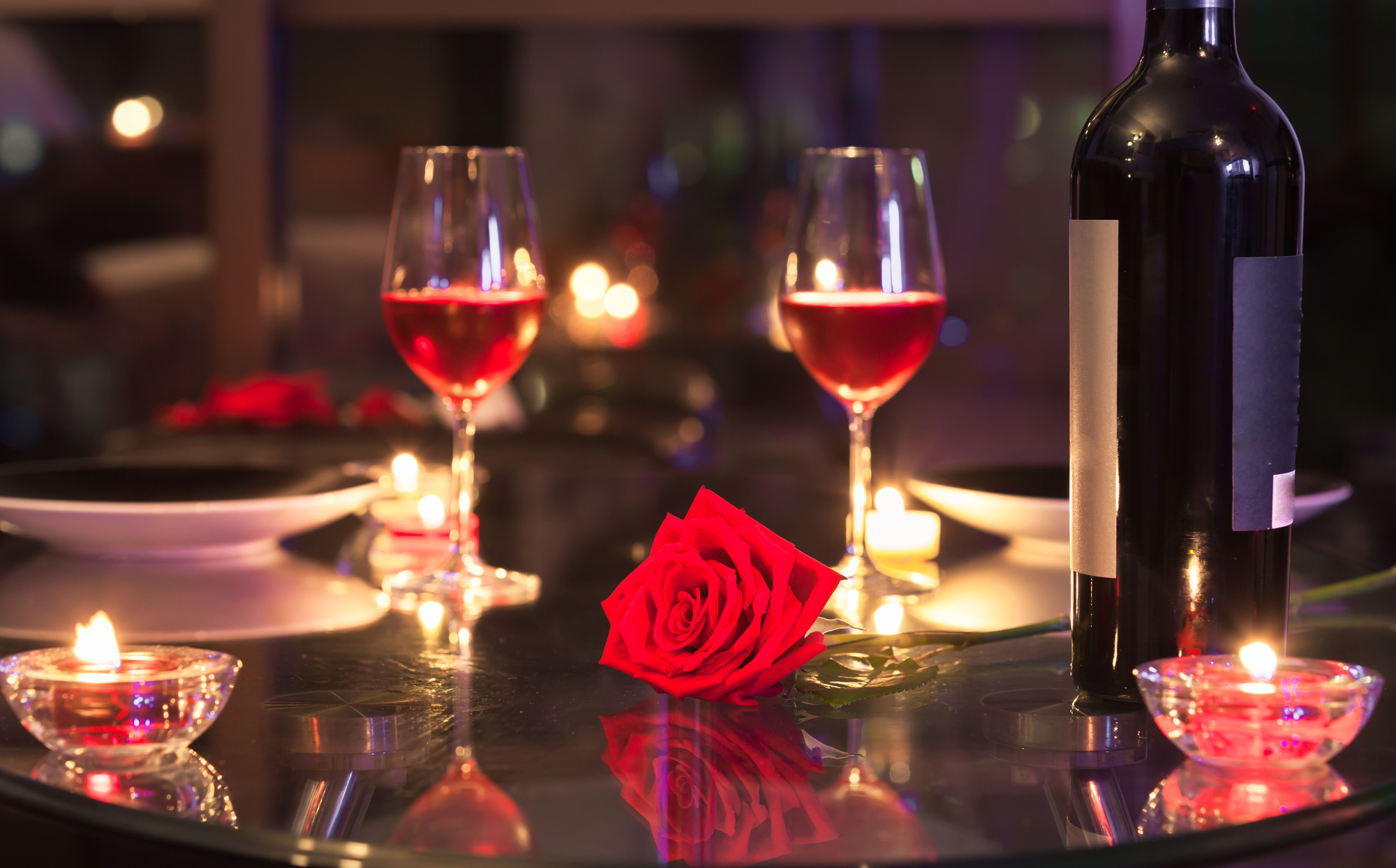 The Ultimate Guide to Planning a Romantic Dinner - Órbita Saúde