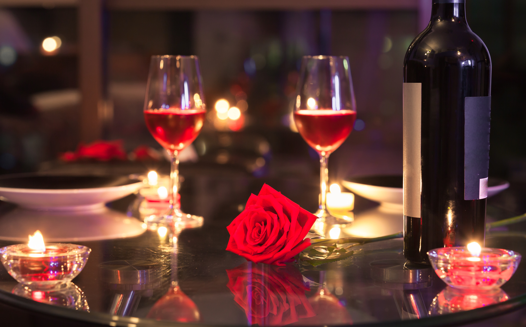 Date Night 10 Tips for Staging a Swoonworthy Romantic Dinner at Home